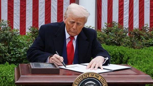 特朗普眼中的关税：最美的词汇，让美国再次伟大的利器