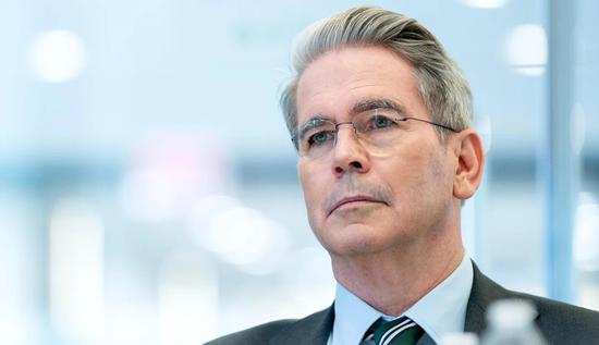 报道：美国财长贝森特被视作下一任美联储主席的人选之一